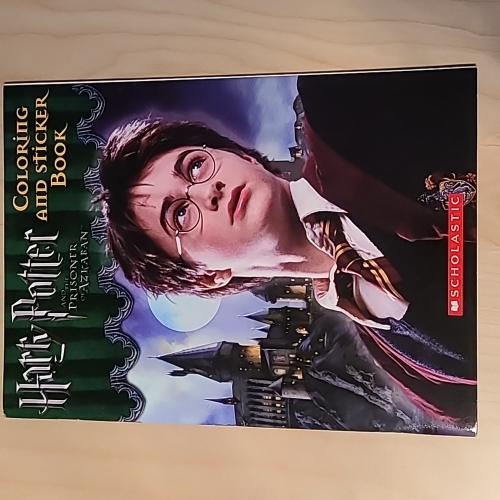 *closet clearout* 2/$20 Harry Potter coloring book - new